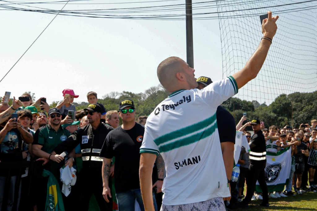 وصل الجزائري اسلام سليماني إلى نادي كوريتيبا البرازيلي (ا ف ب)