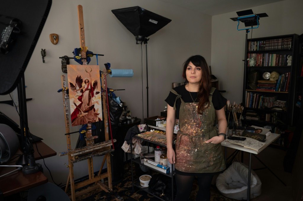 يبحث فنانون مثل كارلا أورتيز في سان فرانسيسكو، كاليفورنيا، عن طرق تقنية وقانونية لحماية أساليبهم حيث 