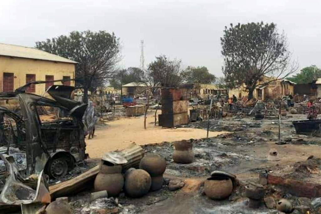 صورة ملتقطة في 1 أيلول/سبتمبر 2023 تظهر جانيا من الدمار في منطقة السوق في الفاشر عاصمة ولاية شمال دارفور السودانية (ا ف ب)