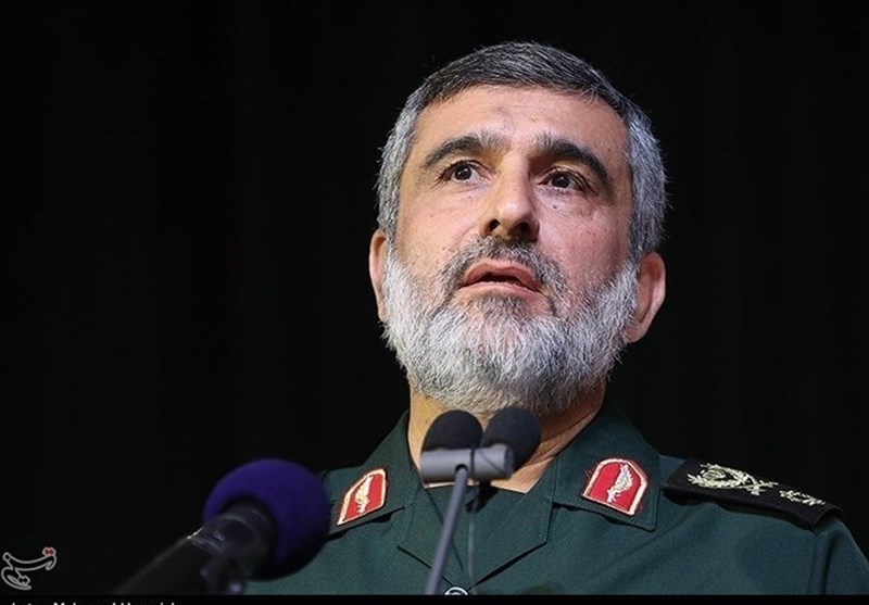 قائد قوات الجو فضاء التابعة للحرس الثوري الإيراني، العميد أمير علي حاجي زاده (وكالة تسنيم)