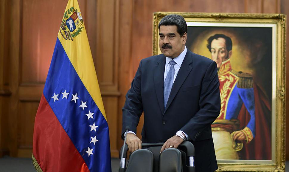 الرئيس الفينزويلي نيكولاس مادورو ينجح نجاحا باهرا في شق صف المعارضة