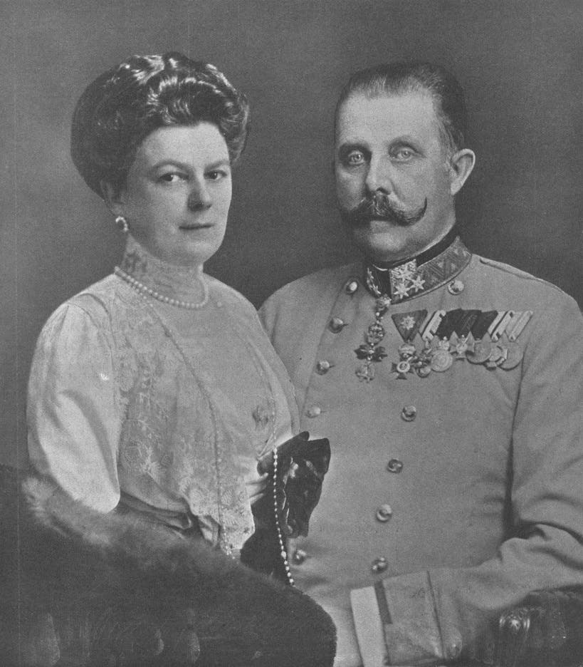صورة لولي عهد النمسا وزوجته صوفي