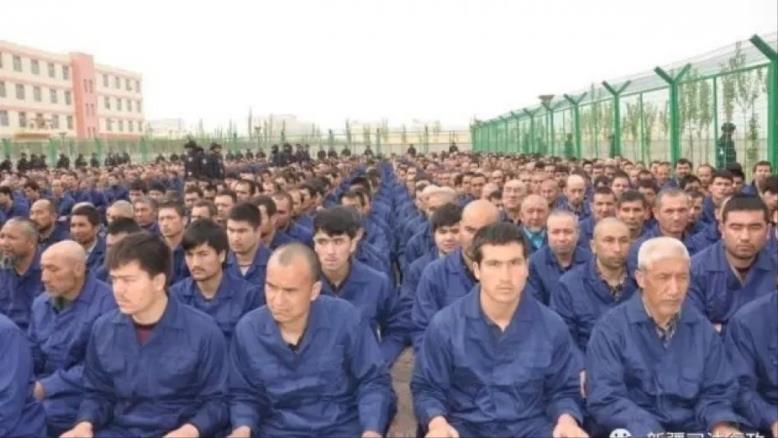 مئات الالاف من الشباب الايغور في سجون وحشية بإشراف الدولة في الصين