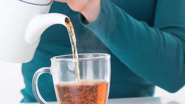 يمكن استعمال شاي الزعتر من الصيدلية عند الإصابة بالسعال (الألمانية)