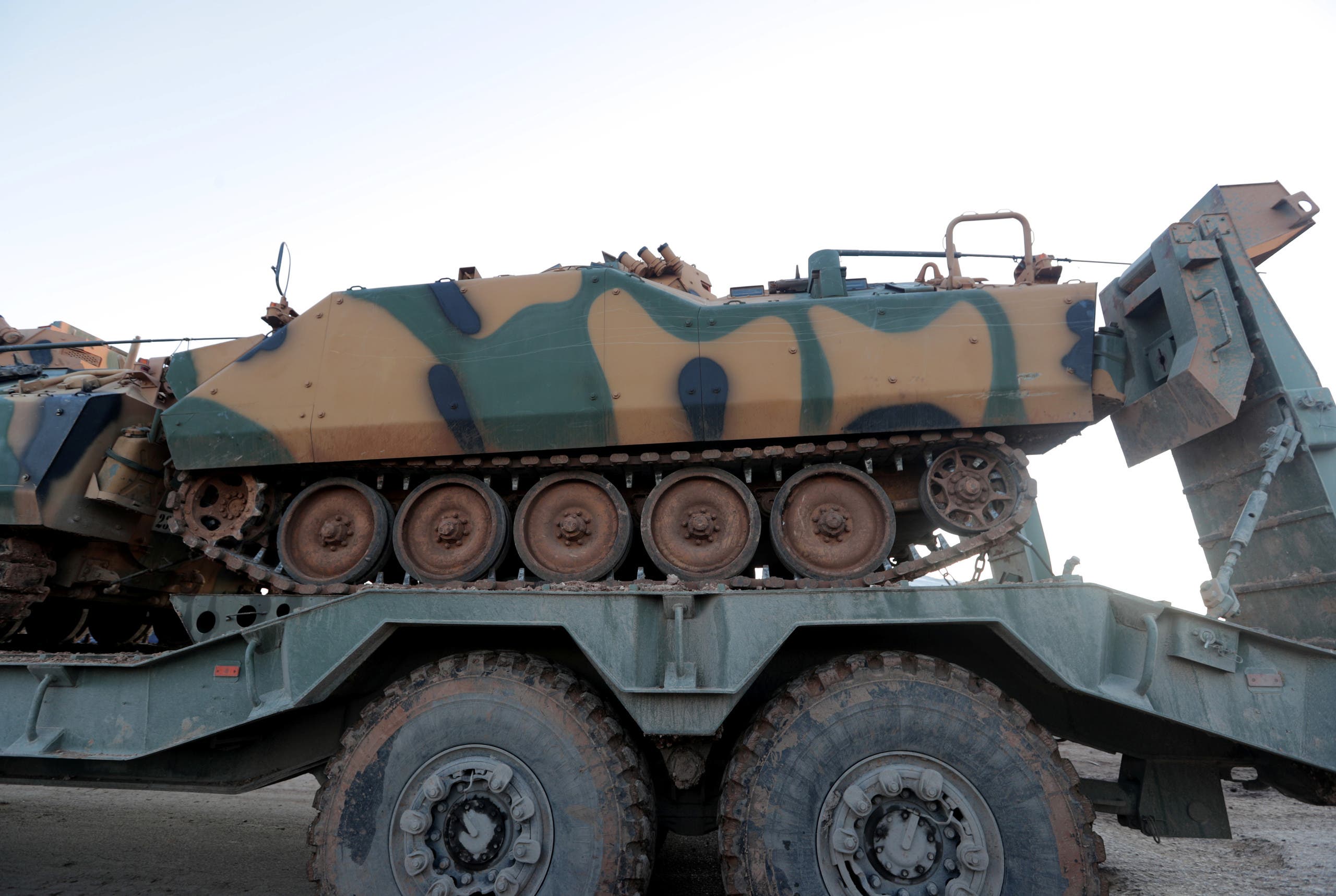 آلية عسكرية تركية تدخل سوريا مساء الأحد