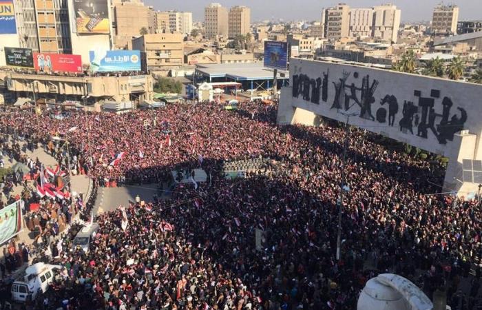 ساحة التحرير رفضت ترشيح علاوي لتولي رئاسة الحكومة 