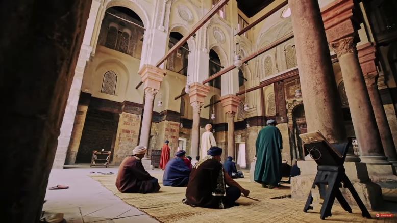 شهد التاريخ الإسلامي حالات كثيرة تعطلت فيها وظيفة المساجد كليا أو جزئيا ولم تكن الأوبئة إلا واحدا من جملة أسباب ذلك