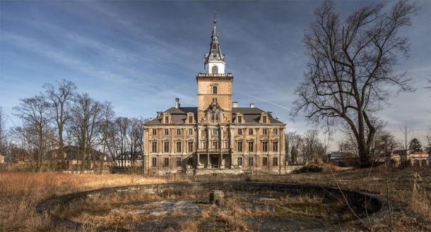قصر العائلة الأرستقراطية هوشبيرغ في بولندا/ ( TemAonline)