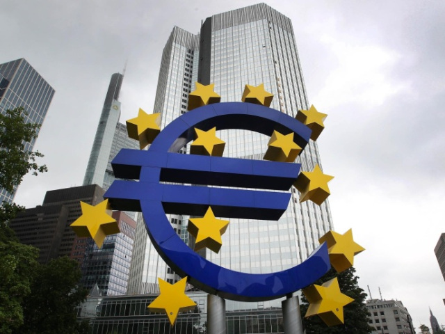 البنك المركزي الأوروبي قدم برنامجا أصغر حجما لشراء الأصول بقيمة 750 مليار يورو