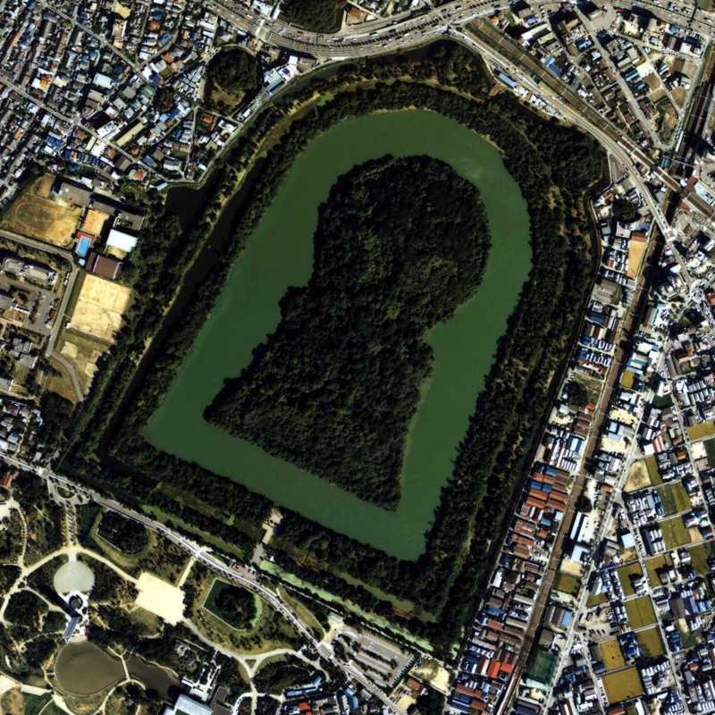 أكبر واضخم مقبرة كوفون في اليابان 