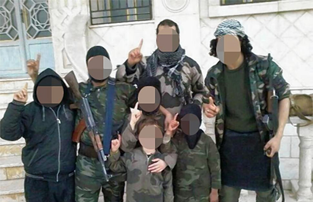 عاد كثير من أعضاء داعش إلى بلادهم بعد هزيمة التنظيم 