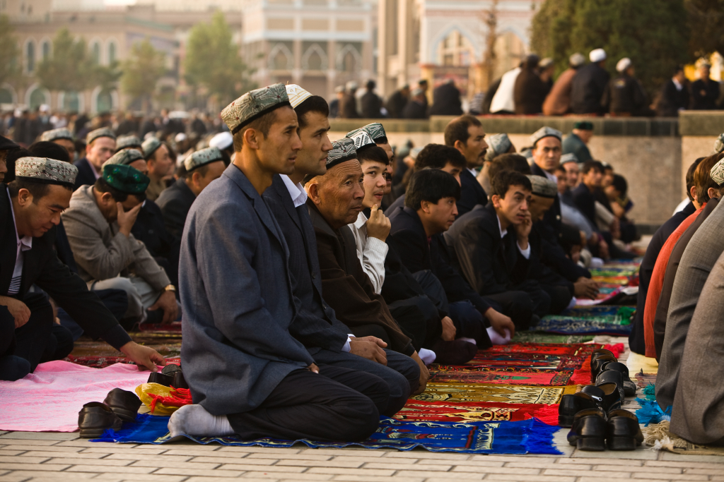 مسلمون من أقلية الإيغور في الصين 