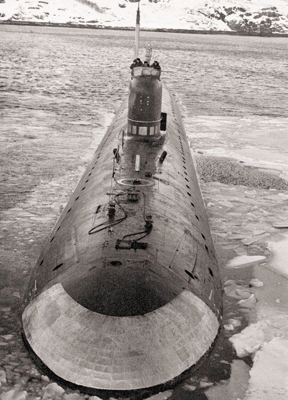 الغواصة السوفيتية K-14