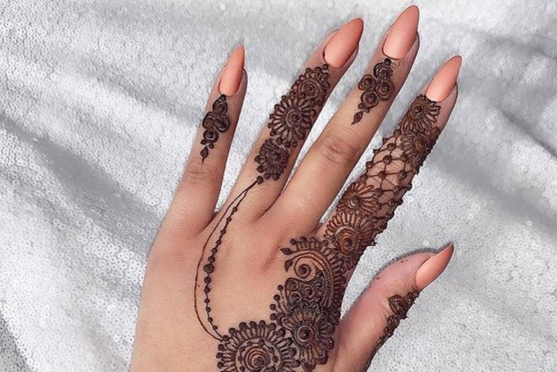 حناء الأظافر