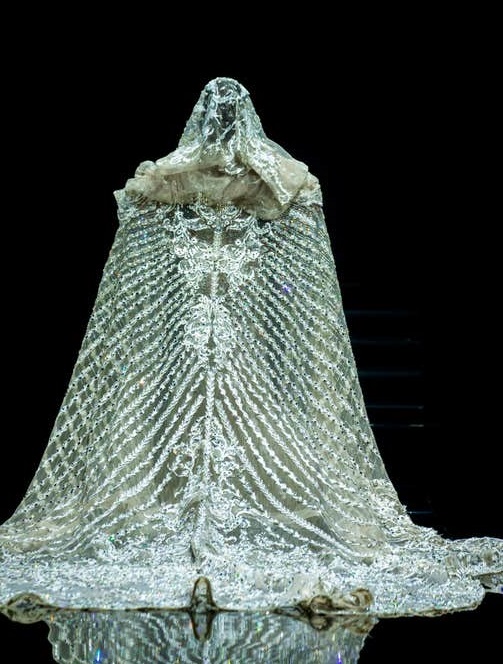 فستان زفاف تصميم هاني البحيري