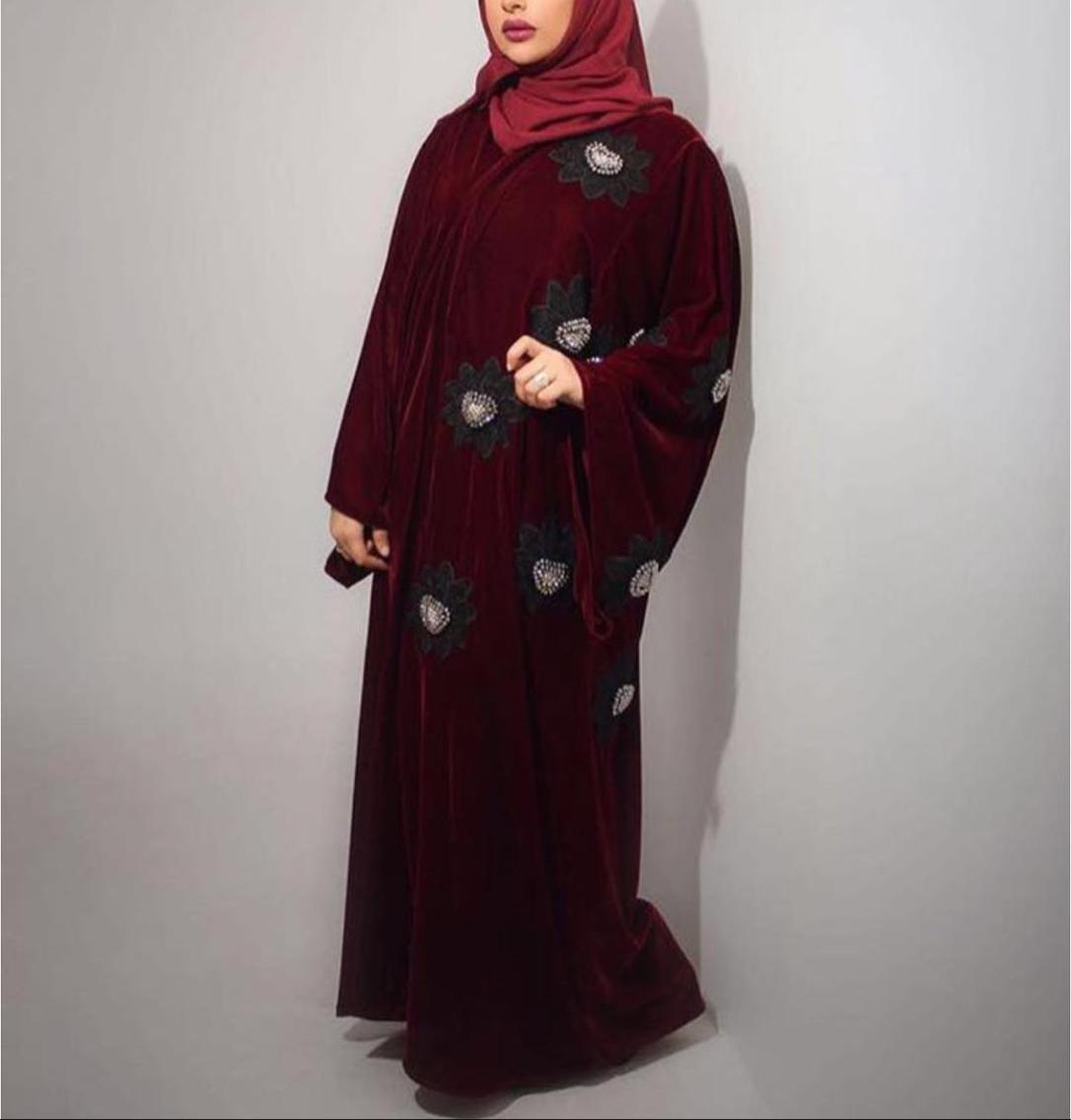 عبايات المخمل