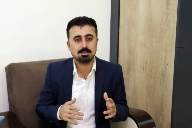 المحلل السياسي الكردي إحسان ملا فؤاد