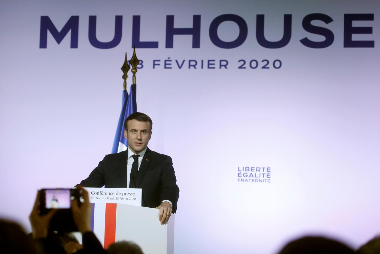 الرئيس الفرنسي وعد بالقضاء على "الإسلام السياسي"/ رويترز