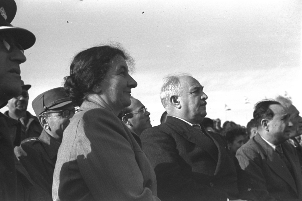 رئيسة وزراء إسرائيل عام 1973 غولدا مائير