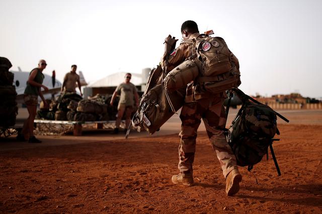 قوات فرنسية في مالي/ رويترز