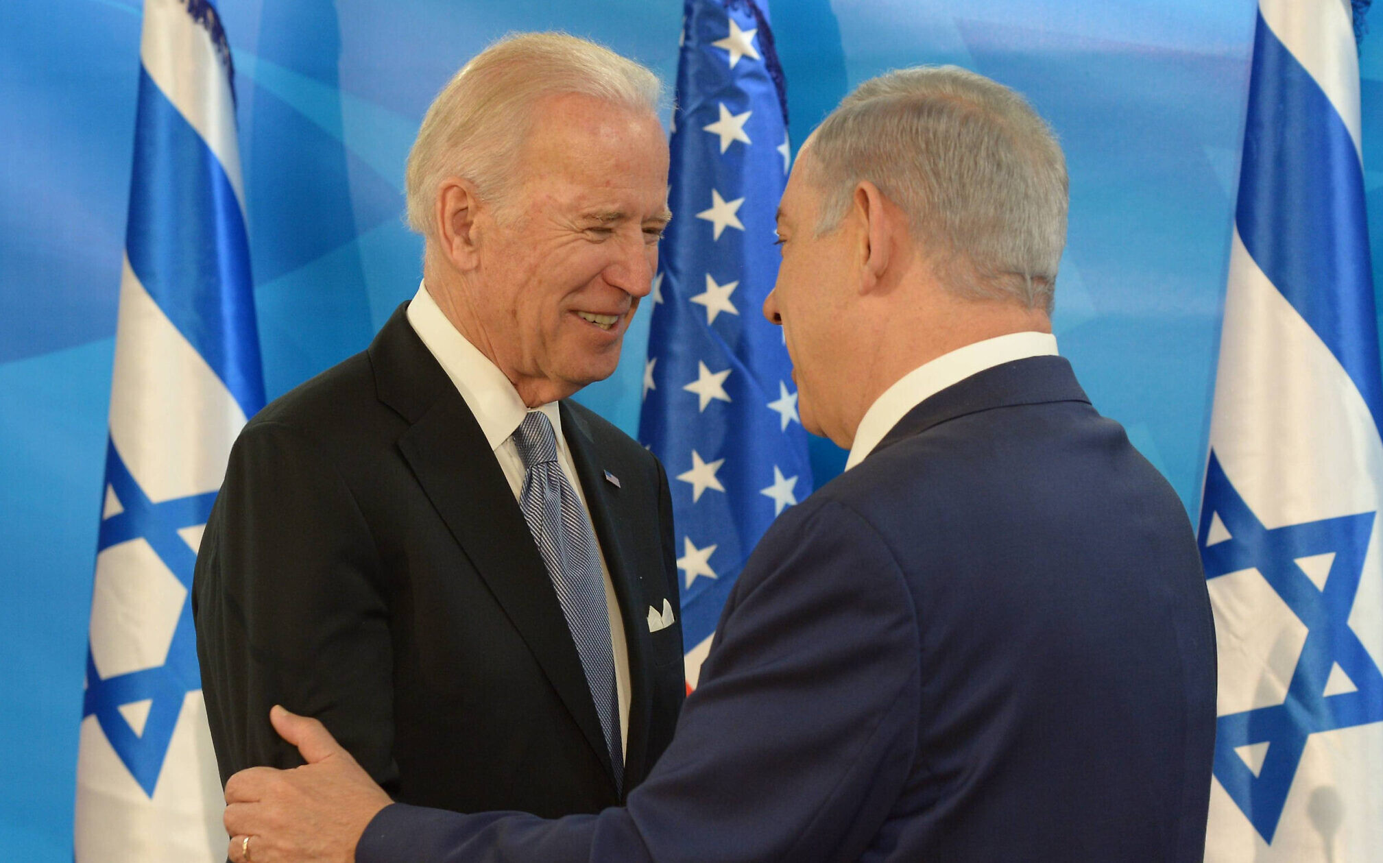المرشح الديمقراطي جو بايدن مع رئيس وزراء إسرائيل بينيامين نتنياهو/رويترز
