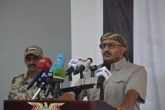 طارق صالح يلقي كلمته في المكتب السياسي