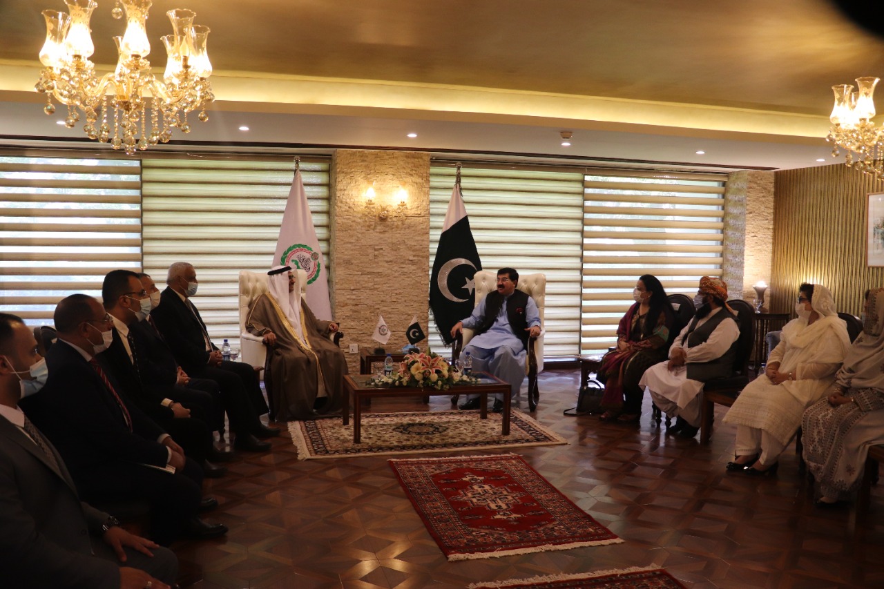 عادل بن عبدالرحمن العسومي رئيس البرلمان العربي يلتقي محمد صادق سنجراني رئيس مجلس الشيوخ الباكستاني- الأمة برس