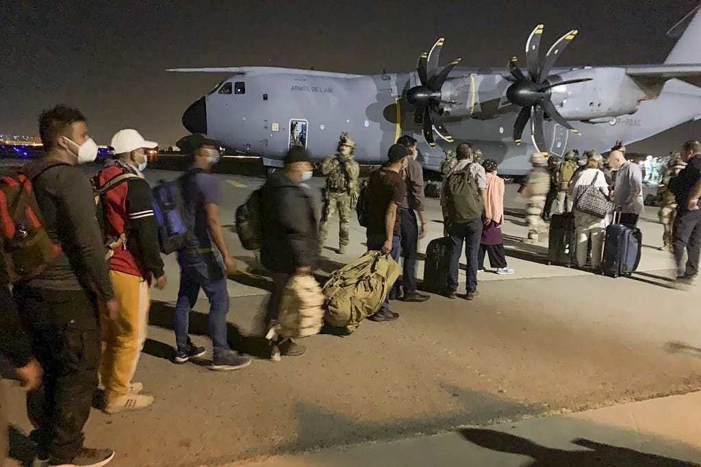 خلال عمليات الإجلاء في مطار كابل