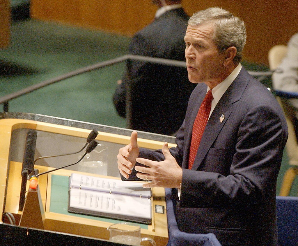 جورج بوش صاحب قرار غزو أفغانستان