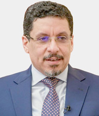 أحمد عوض بن مبارك: الحكومة اليمنية راغبة في التعاون البناء مع غروندبرغ