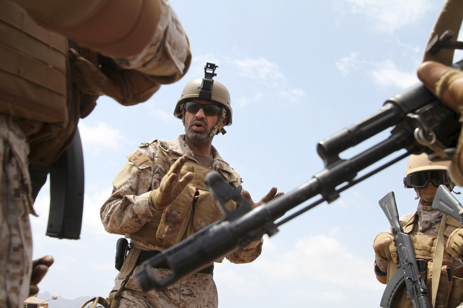 مراجعة قواعد الاشتباك واستراتيجية الحرب في اليمن