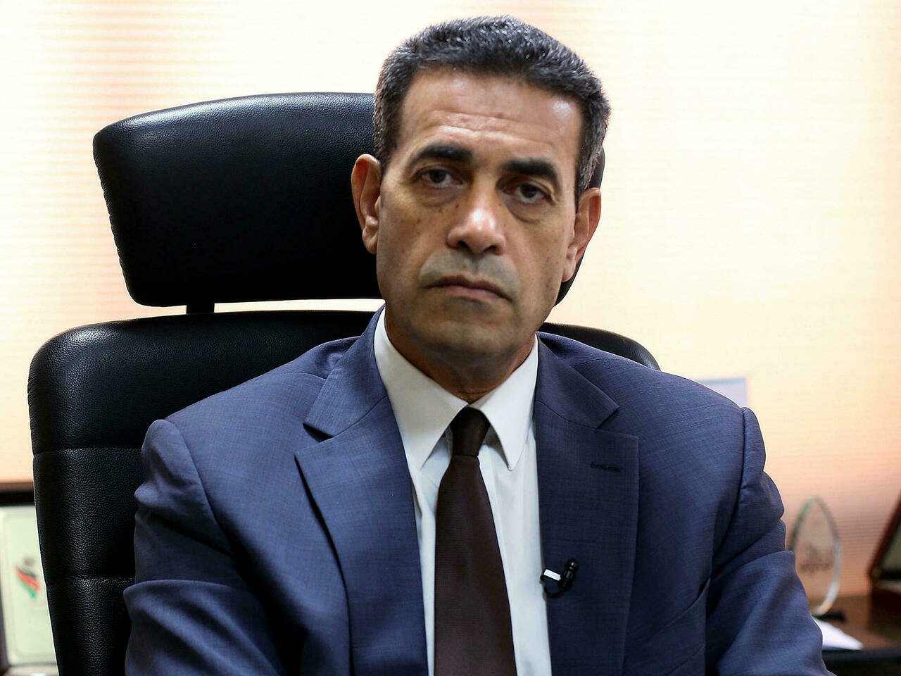 عماد السائح رئيس مفوضية الانتخابات الليبية (أ ف ب)