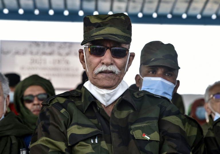 إبراهيم غالي، رئيس جبهة البوليساريو، في الصورة في 27 فبراير/شباط 2021 في مخيم للاجئين على مشارف مدينة تندوف الجزائرية(ا ف ب)
