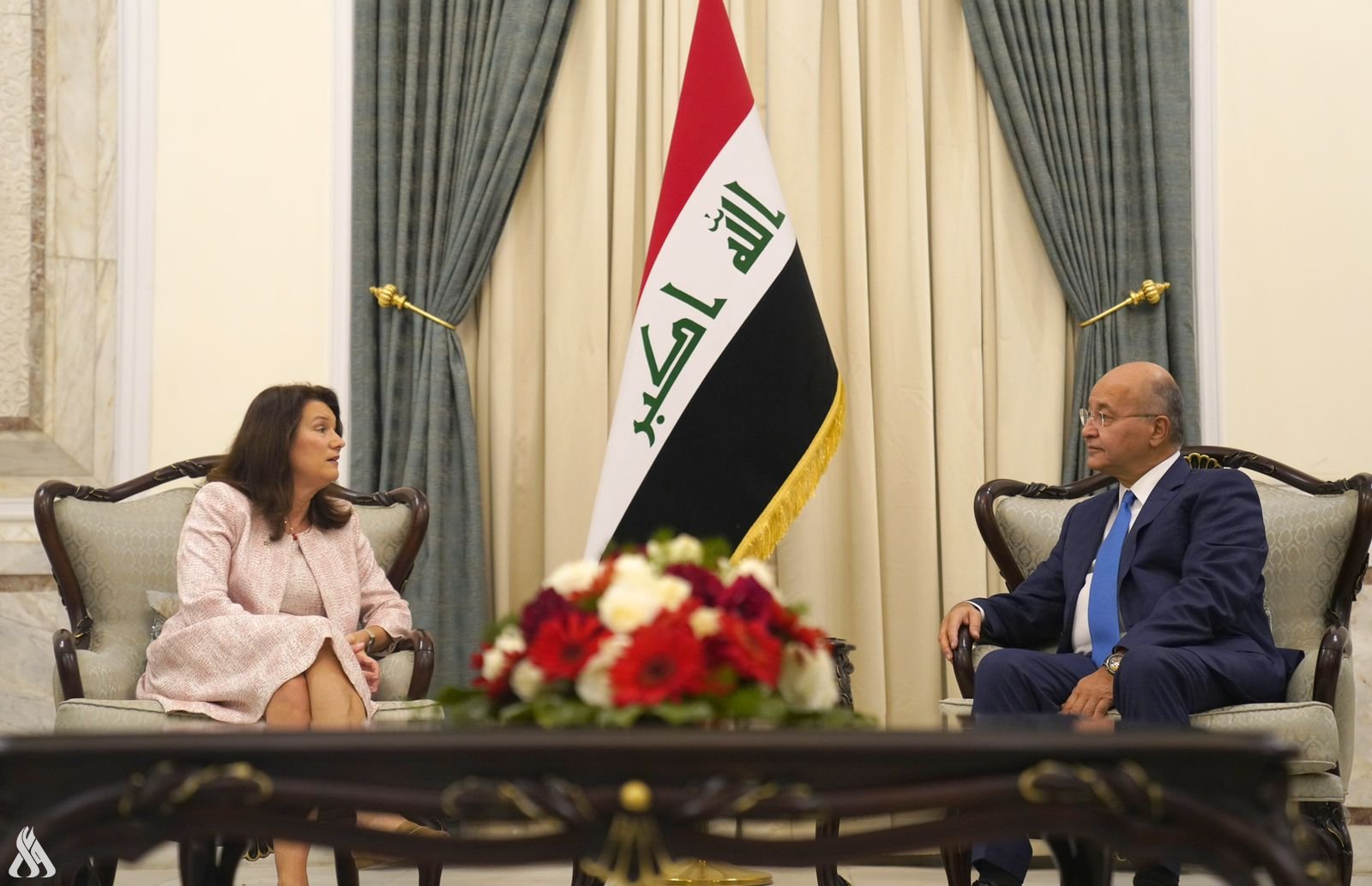 رئيس الجمهورية: العراق يتبنّى سياسة خارجية متوازنة   (واع)