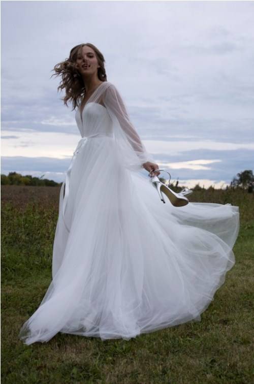 فستان زفاف بقصّة عصرية من رومانا نيويورك Romana Newyork