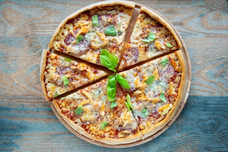 بيتزا الرانش الإيطالية