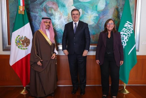 وزير الخارجية يلتقي وزير الخارجية ووزيرة الطاقة في المكسيك( واس)