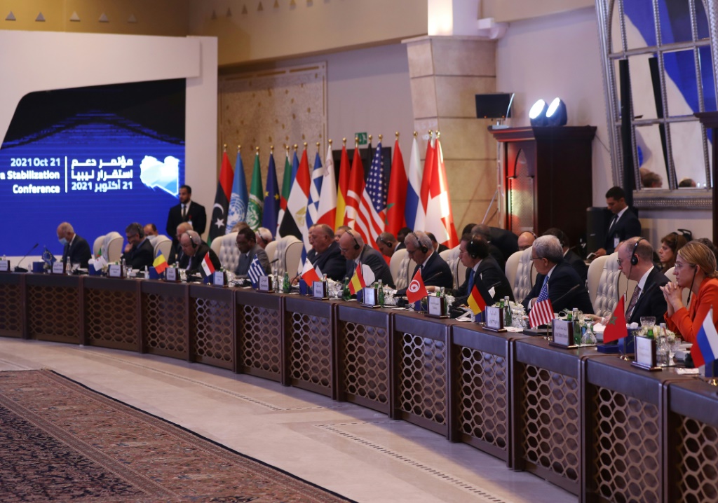 الجلسة الافتتاحية لمؤتمر دعم استقرار ليبيا في طرابلس في 21 تشرين الأول/أكتوبر 2021 (أ ف ب)