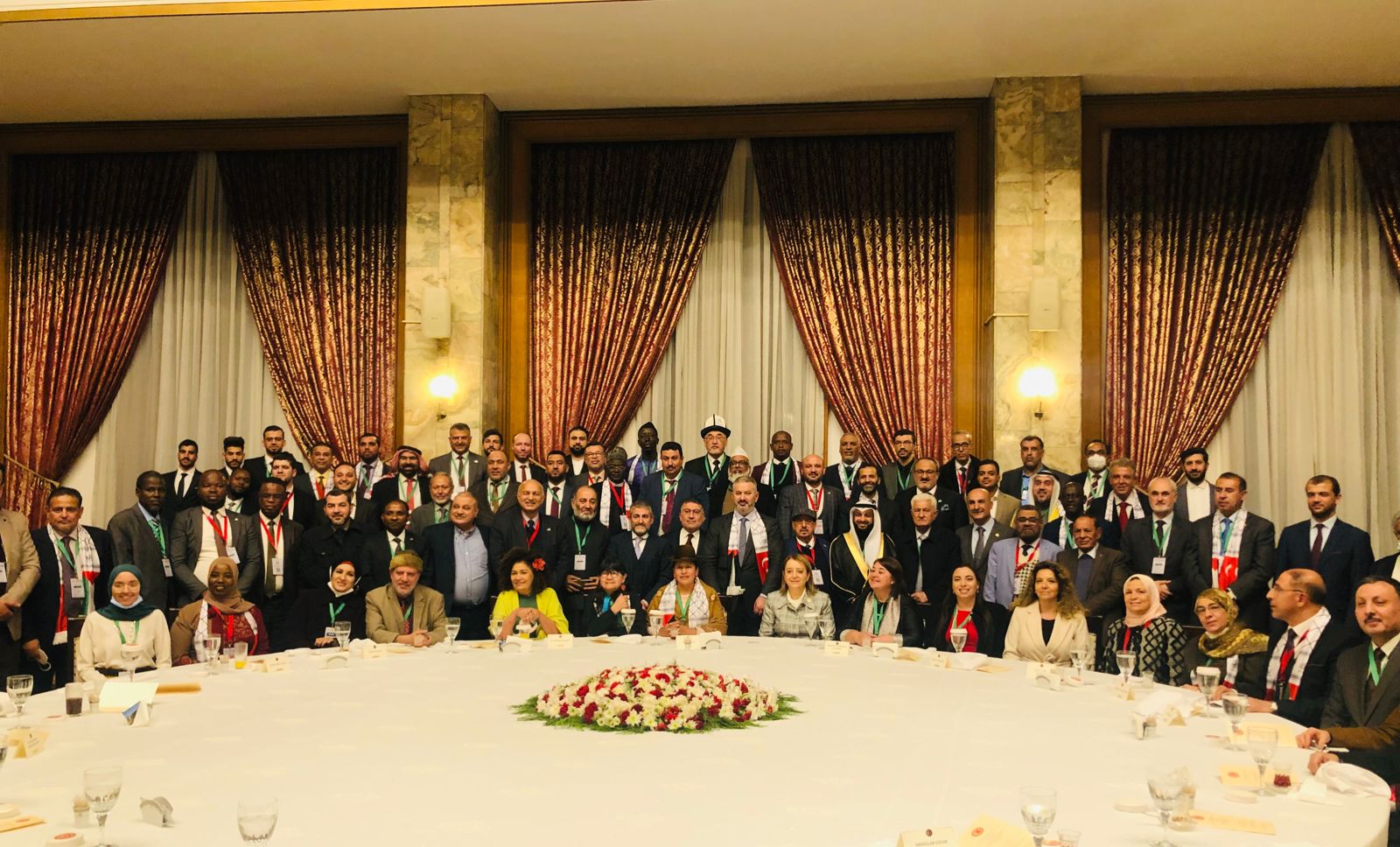 المشاركون في المؤتمر الرابع لرابطة برلمانيون لأجل القدس ( سبأ )