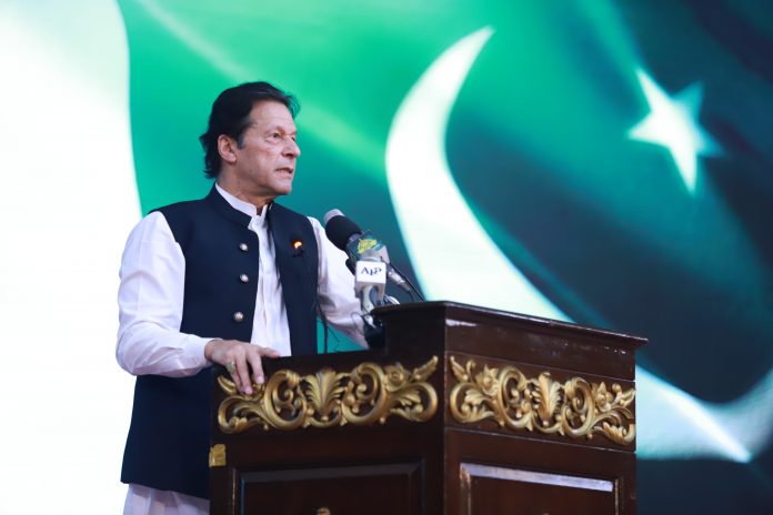 رئيس الوزراء الباكستاني عمران خان (الباكستانية )