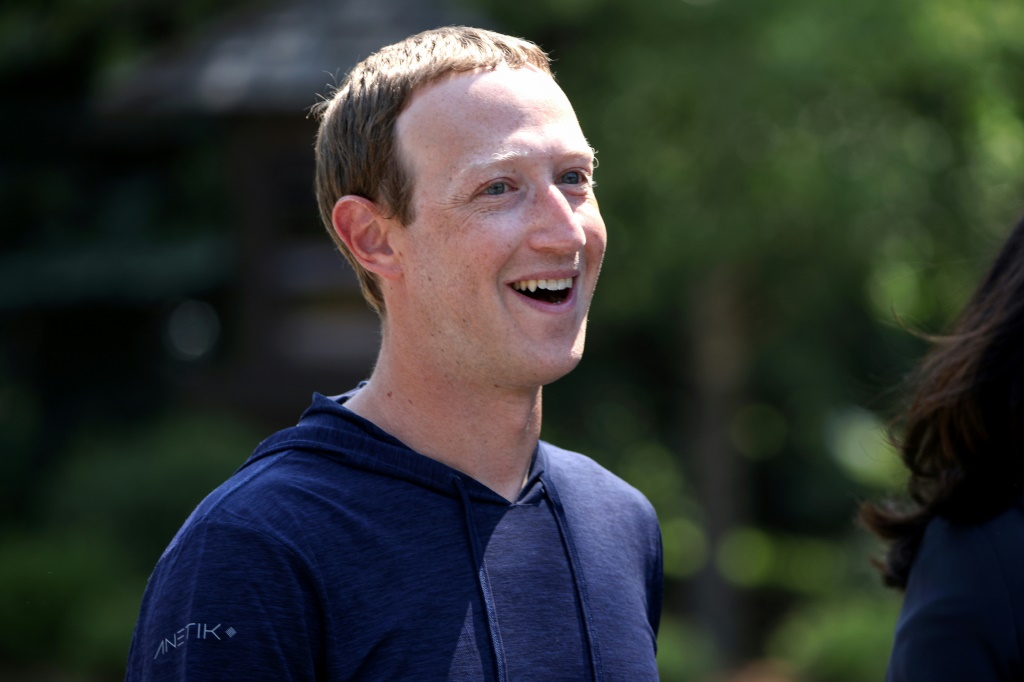 ظهر رئيس فيسبوك مارك زوكربيرج كمؤيد رئيسي لـ metaverse ، حيث أعاد تسمية الشركة الأم إلى Meta (أ ف ب)