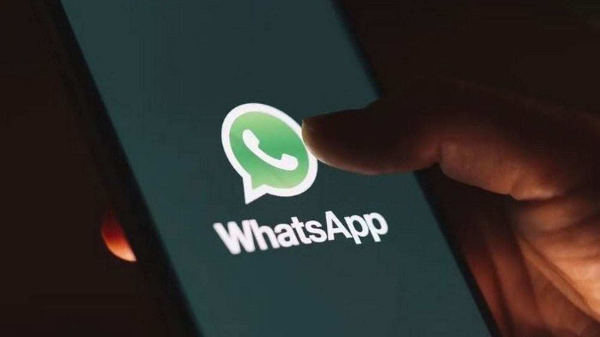 تعبيرية - تواصل اجتماعي