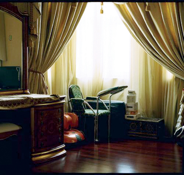 من اعمال الفنانة ( من موقعها )