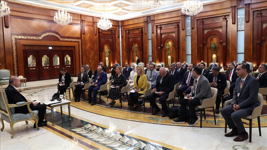الرئيس التركي رجب طيب أردوغان أثناء المؤتمر الصحفي ( الأناضول)