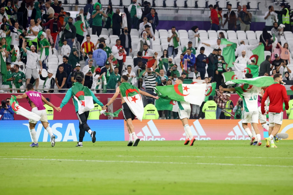 المنتخب الجزائري تأهل إلى نهائي كأس العرب (ا ف ب)