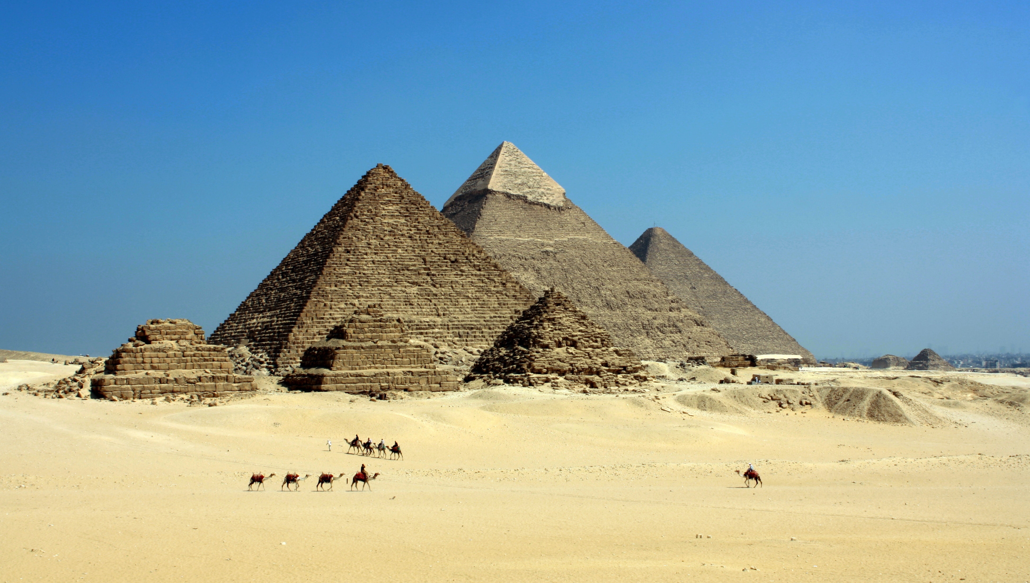 صورة لأهرامات مصر (بيكسيل)
