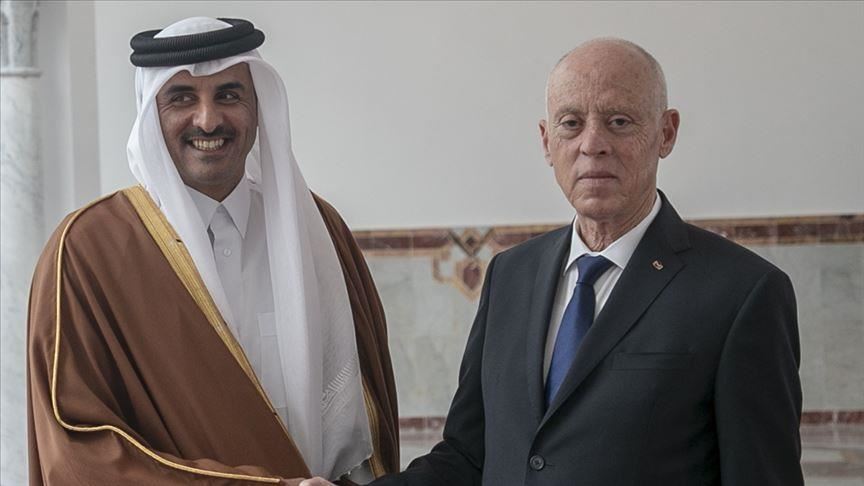 صورة تجمع الرئيس التونسي وأمير قطر (قنا)