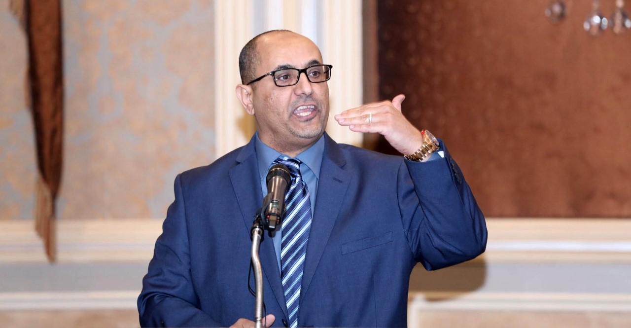 عبد الناصر مجلي الشعر كائن خرافي