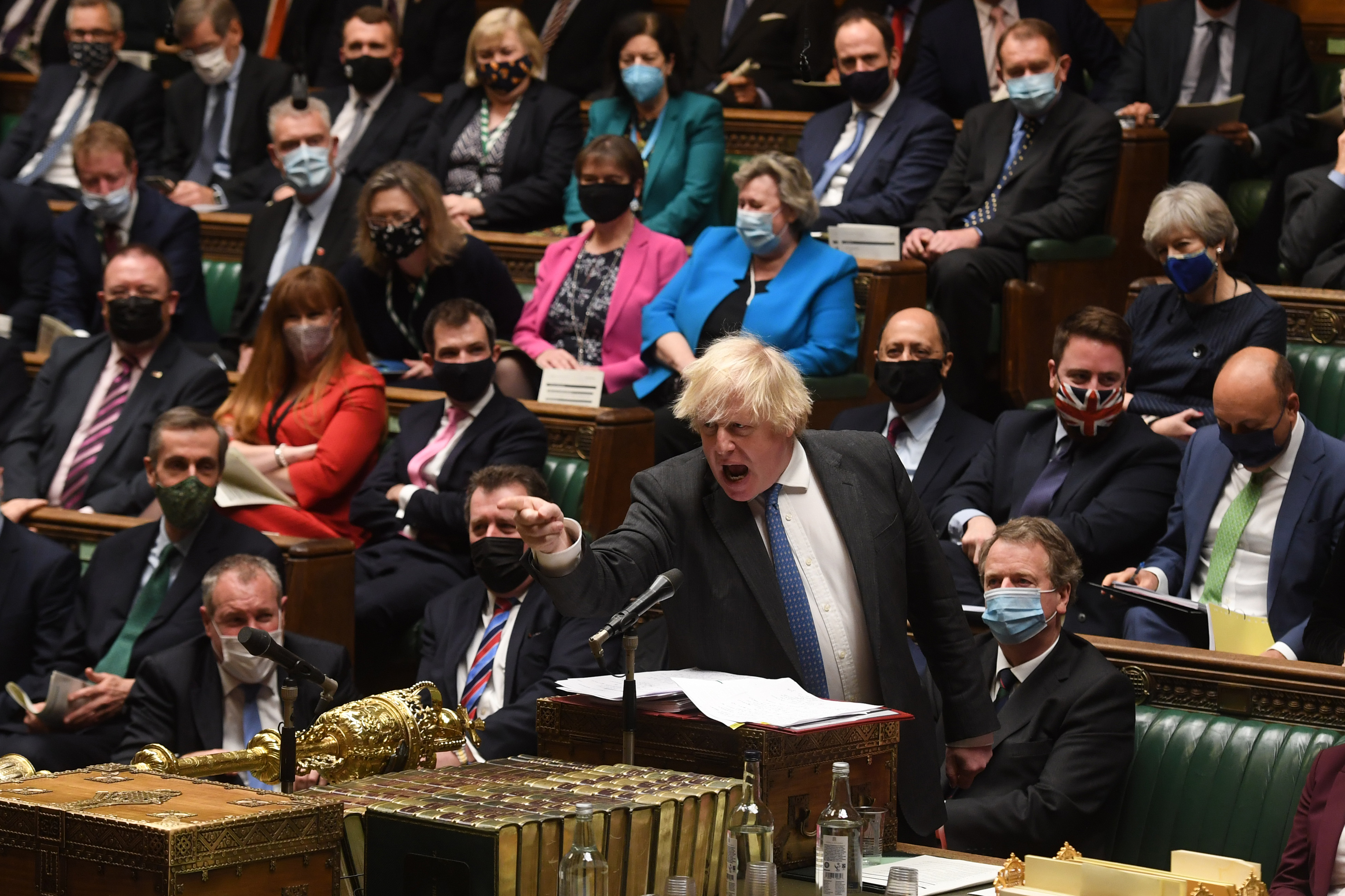 لندن: رئيس وزراء المملكة المتحدة بوريس جونسون يتحدث خلال أسئلة رئيس الوزراء في مجلس العموم.(د ب أ)