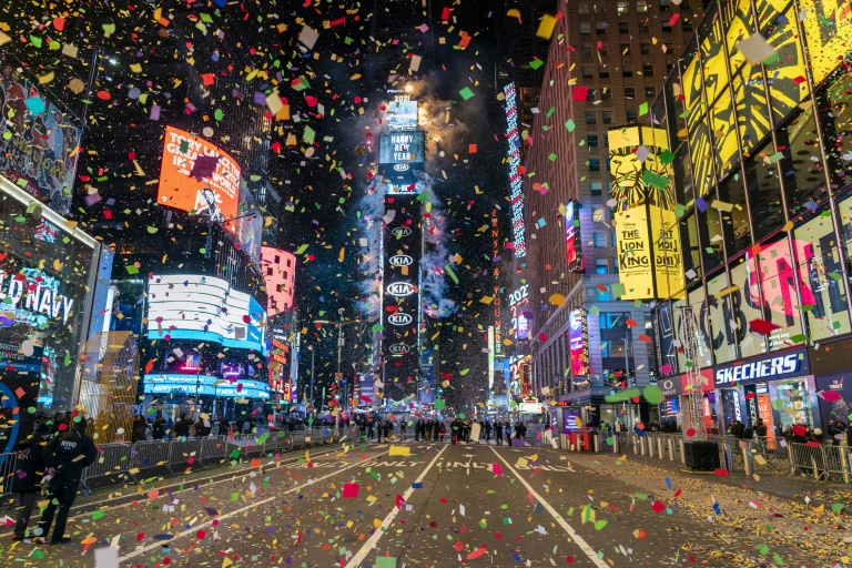 احتفالات من دون حضور لمناسبة رأس السنة في ساحة تايمز سكوير في نيويورك في 31 كانون الأول/ديسمبر 2020(ا ف ب)